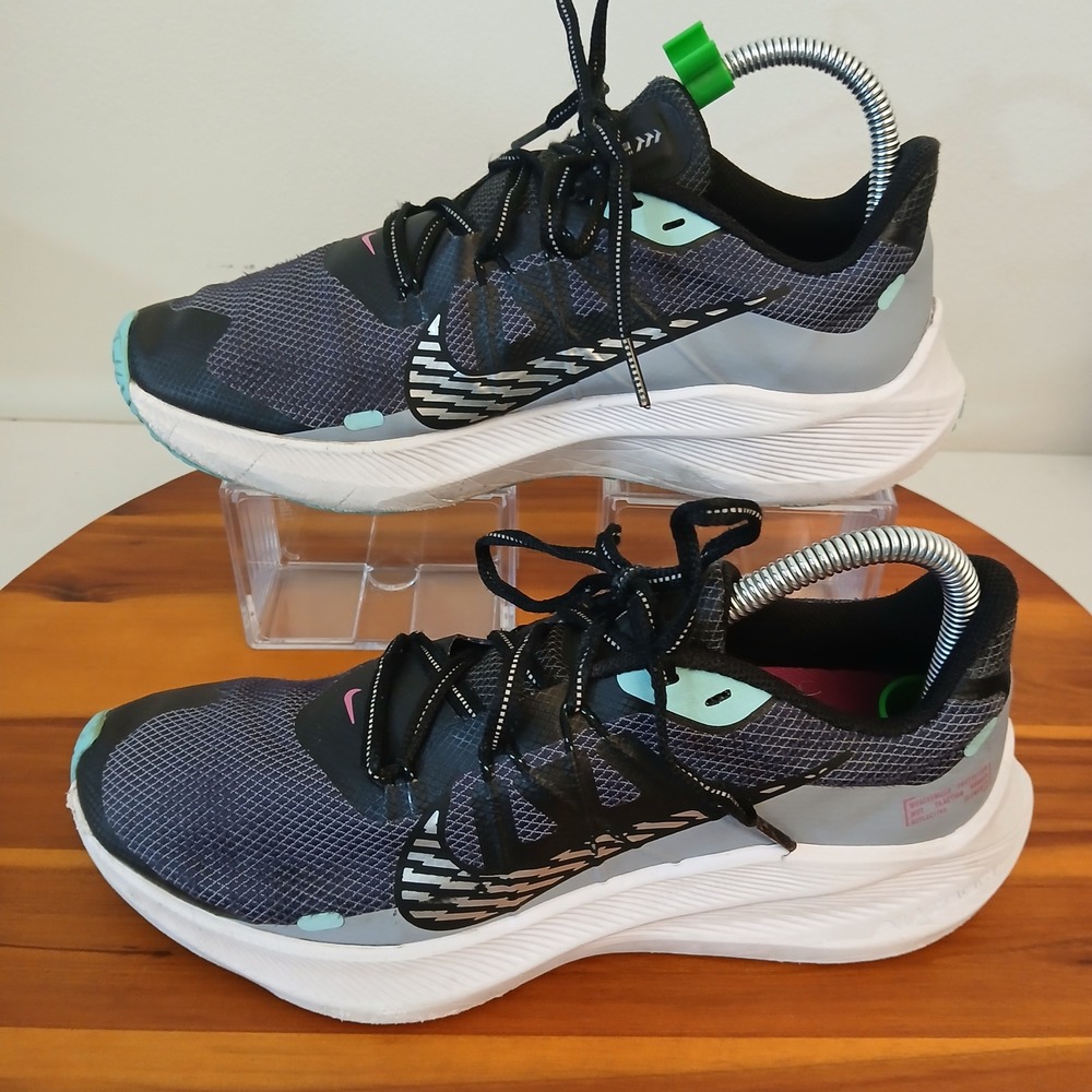 Nike Winflo 7 Shoes Womens 8.5 Black Shield Running Shoes Sneakers CU3868-403